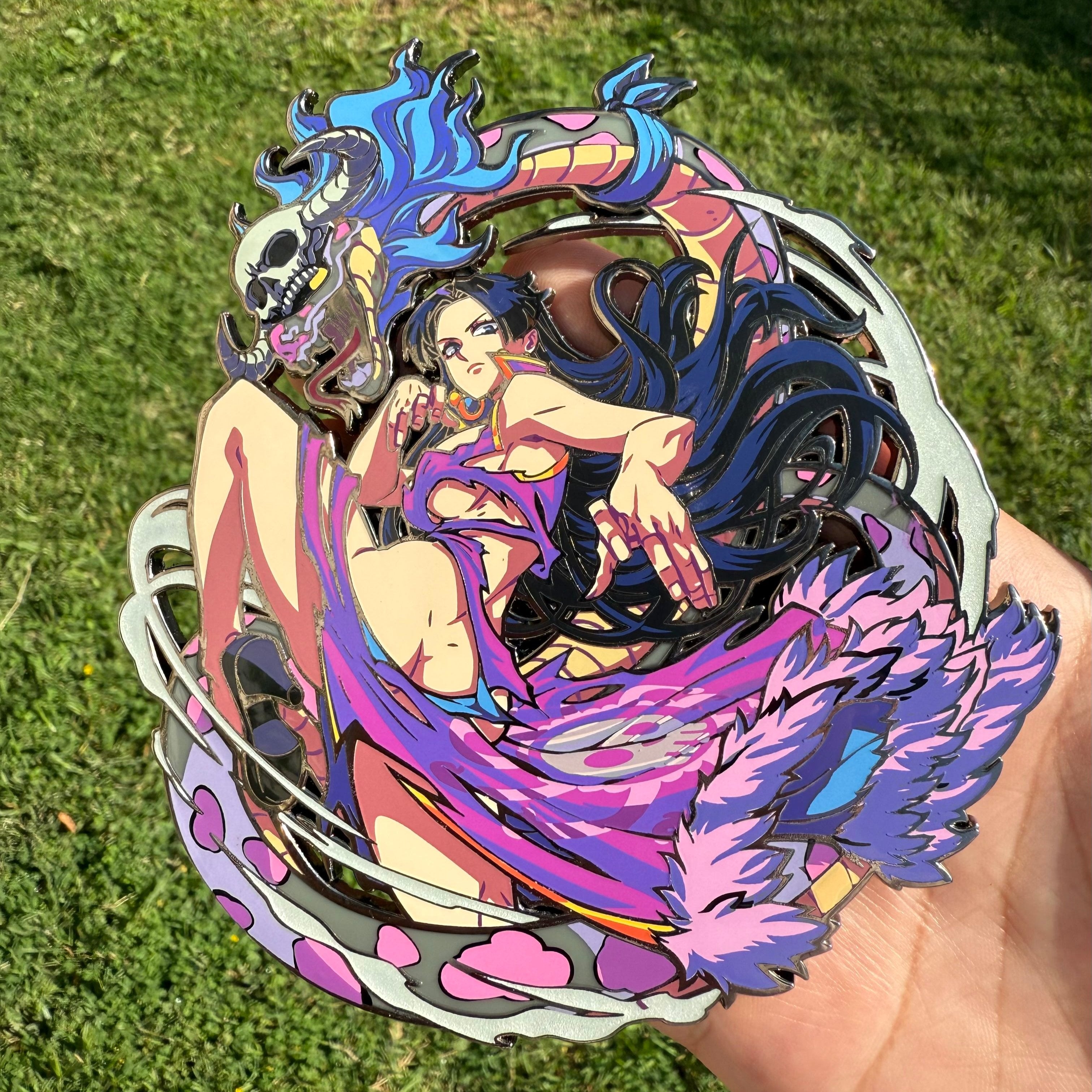 Boa & Salome Pin