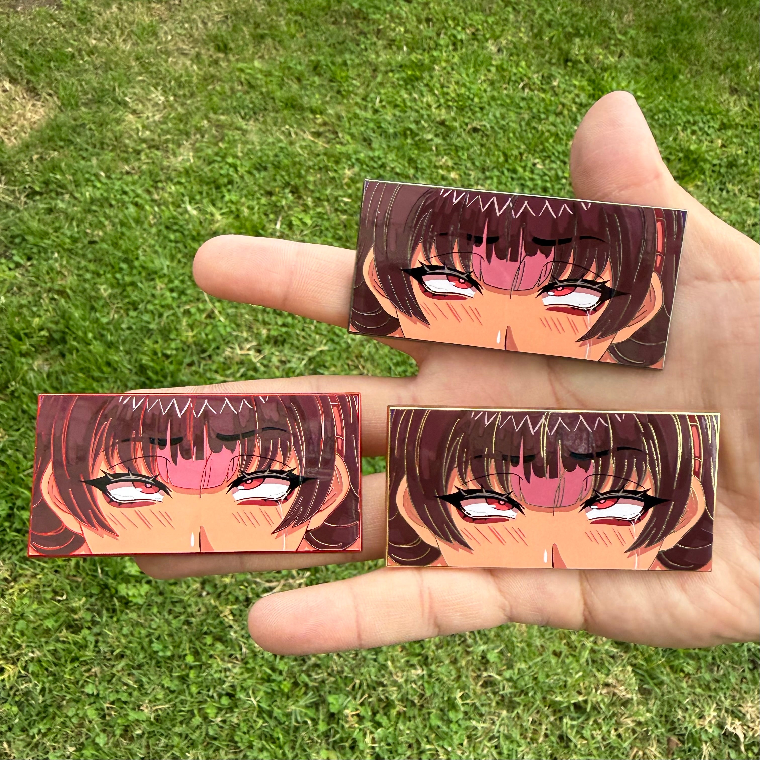 Syxie Peeker Pin (In-hand)